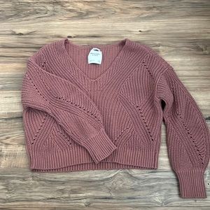 Abercrombie & Fitch Mauve colored sweater